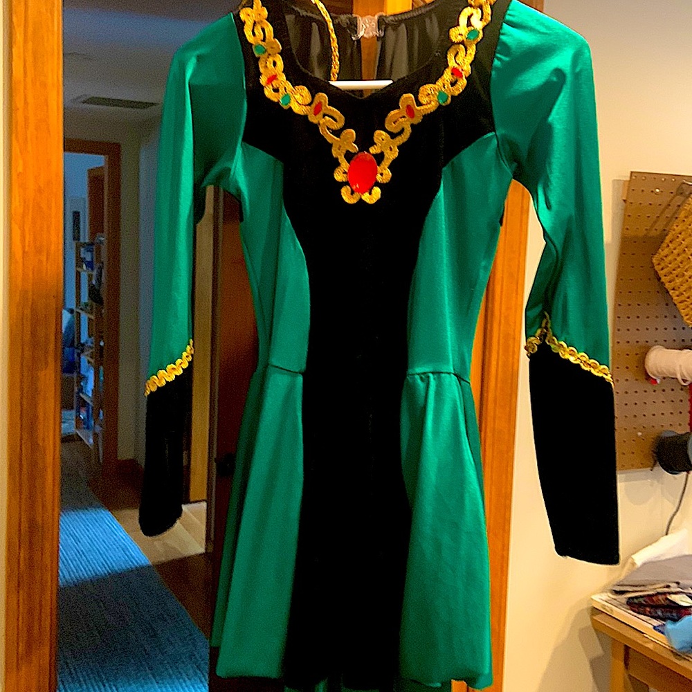 Dance costume